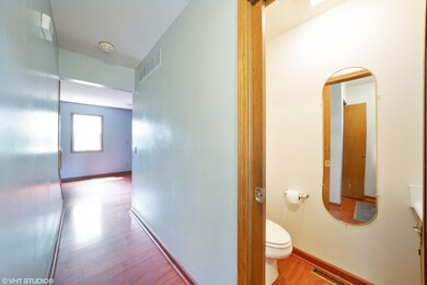 1316 Deerpath Dr, Morris, IL 60450 - photo 2