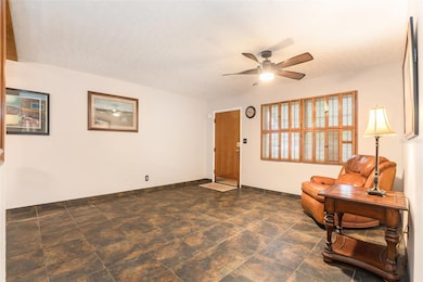 8897 Osprey Ln, Seminole, FL 33777 - photo 4