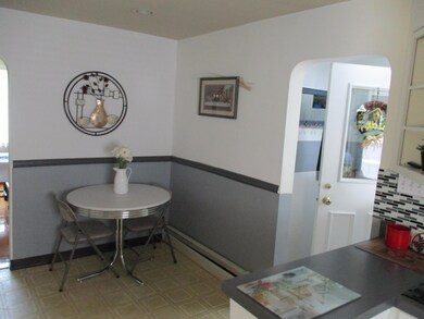 619 Wyoming Ave, Wyoming, PA 18644 - photo 4