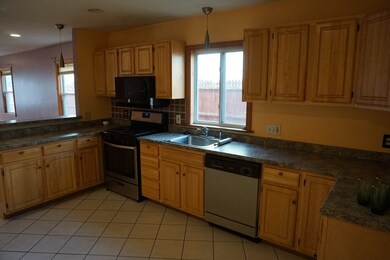 36 Selden St unit 1, Dorchester Center, MA 02124 - photo 2