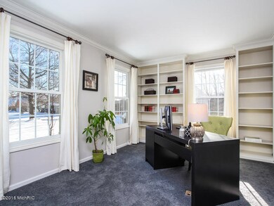 018-Office-3539867-small4x3
