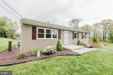 4615 Bartholow Rd, Sykesville, MD 21784 - photo 2