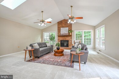 9513 Sloop Ct, Burke, VA 22015 - photo 4