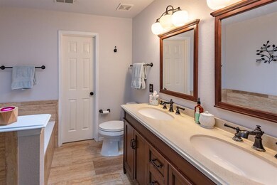 7000 Stephanie Ct, North Richland Hills, TX 76182 - photo 6