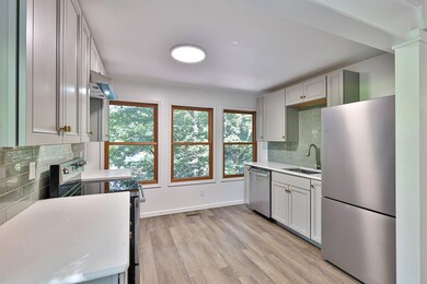010-Kitchen