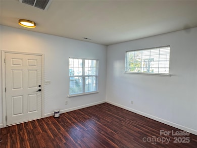 entryway/living room