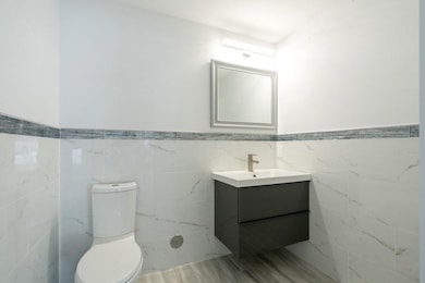 166 Webster Ave unit 1, Jersey City, NJ 07307 - photo 4