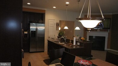 2714 Sheffield Hill Way unit 215, Woodbridge, VA 22191 - photo 2