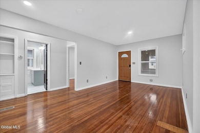 19 Cromer Ave, Schenectady, NY 12304 - photo 6