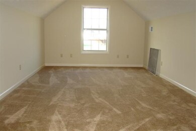 1081 Running Brook Dr, Lawrenceburg, KY 40342 - photo 2