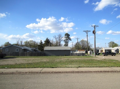 Bare Lot 4th St NW, Huron SD
