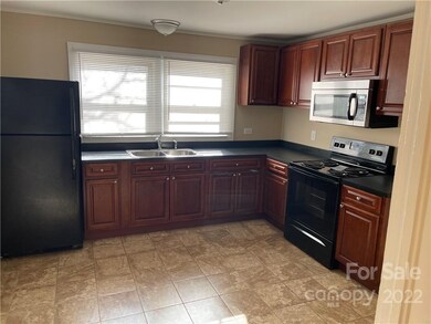 607 Salisbury Rd, Statesville, NC 28677 - photo 3