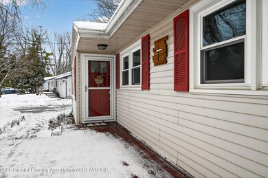 4092 N Pine Dell Dr, Lansing, MI 48911 - photo 7