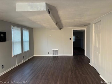 6357 Denton Rd, Belleville, MI 48111 - photo 3