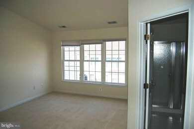 25830 Kirkwood Square, Chantilly, VA 20152 - photo 6