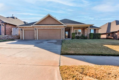 9012 NW 85th St, Yukon, OK 73099 - photo 3