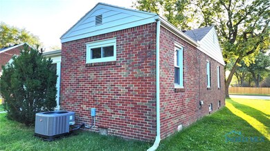 736 N Byrne Rd, Toledo, OH 43607 - photo 5