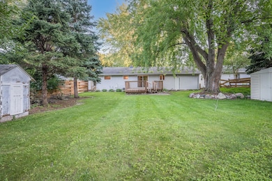 500 W Thomas Ave, Marshall, MN 56258 - photo 5