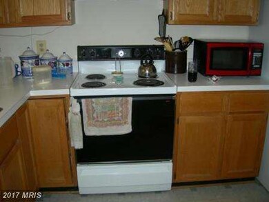 19926 Gateshead Cir, Germantown, MD 20876 - photo 2