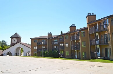 318 Mountain Rd unit A-304, Ludlow, VT 05149 - photo 4