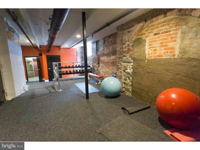 1100 Spruce St unit 3D, Philadelphia, PA 19107 - photo 3