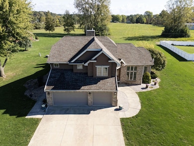 109 Duck Pond Rd, Upper Sandusky, OH 43351 - photo 2