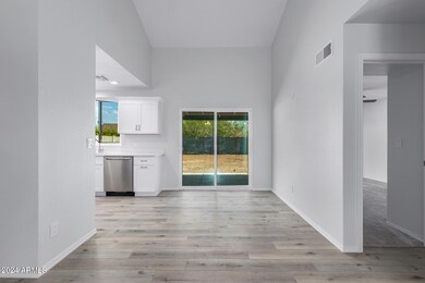 937 E Oraibi Dr, Phoenix, AZ 85024 - photo 5