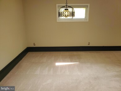 18947 Barnette Cir, Triangle, VA 22172 - photo 6