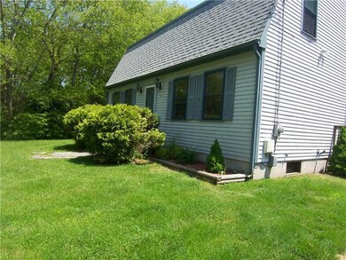 474 Curtis Corner Rd, Wakefield, RI 02879 - photo 3