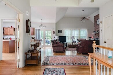 248 Valley St, Pembroke, MA 02359 - photo 4