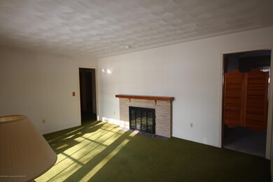 3812 Inverary Dr, Lansing, MI 48911 - photo 2