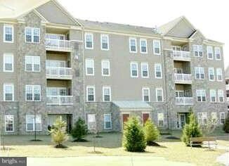 140 Glyndon Trace Dr, Reisterstown, MD 21136 - photo 2