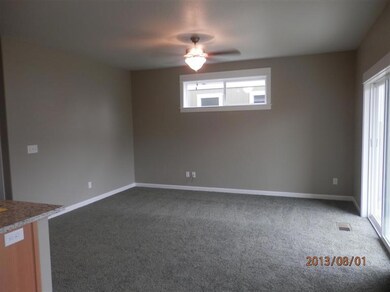 7569 24th St, White City, OR 97503 - photo 4