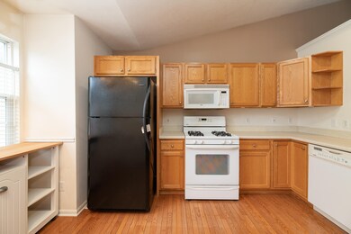 1716 Linden Tr-8