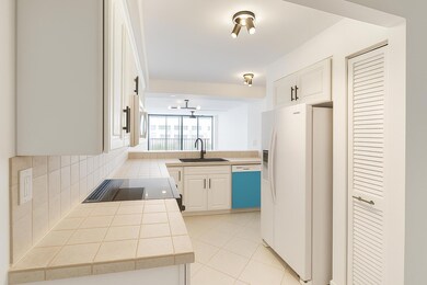 9 Royal Palm Way unit 4020, Boca Raton, FL 33432 - photo 4