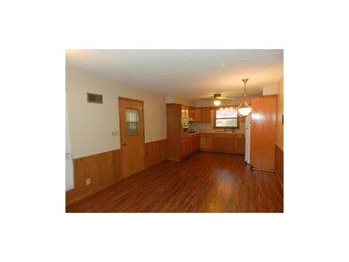 WOW! Look at that HUGE eat-in kitchen!