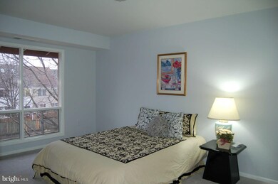 202 Park Terrace Ct SE unit 19, Vienna, VA 22180 - photo 6