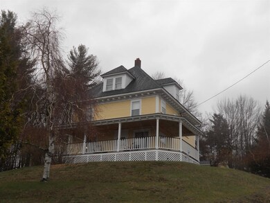 153 Hubbard Ave, Barton, VT 05822 - photo 3
