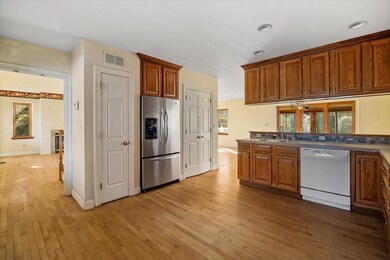 37 Orange St, Bridgewater, MA 02324 - photo 6