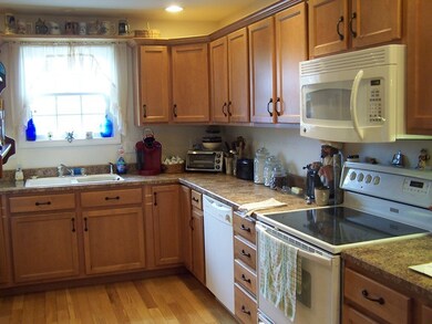 113 New Athol Rd unit 133, Orange, MA 01364 - photo 4