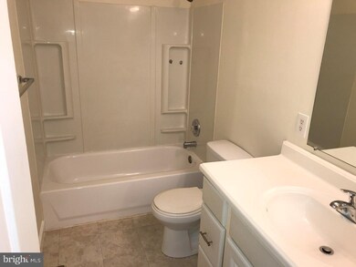 6 Nathan Hale Ct, Newark, DE 19711 - photo 4