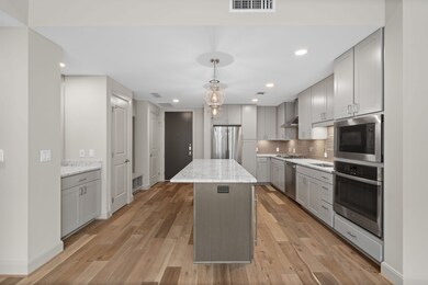 2511 Willowick Rd unit 548, Houston, TX 77027 - photo 2