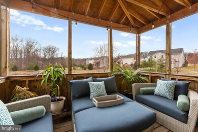 18578 Quantico Gateway Dr, Triangle, VA 22172 - photo 3