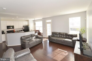 42237 Canary Grass Square, Aldie, VA 20105 - photo 3