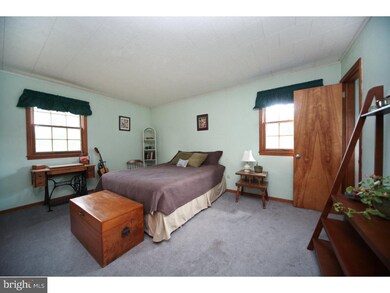 1400 Hendricks Rd, Pennsburg, PA 18073 - photo 3