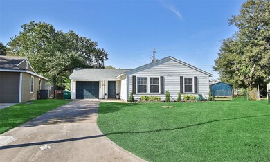 10955 Royal Pine Dr, Houston, TX 77093 - photo 2