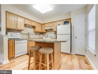 45 Guilford Place, Burlington, NJ 08016 - photo 6