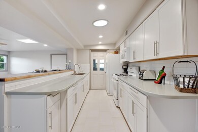 1740 N Lilac Cir, Titusville, FL 32796 - photo 4