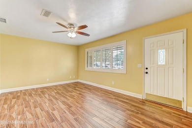 8105 Altama Rd, Jacksonville, FL 32216 - photo 4