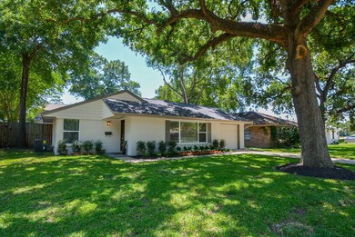 2323 Lamonte Ln, Houston, TX 77018 - photo 2